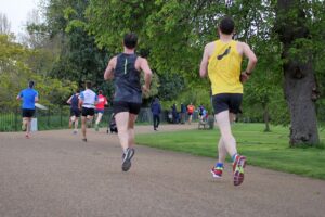 Gezond blijven met hardlopen: voeding en herstel